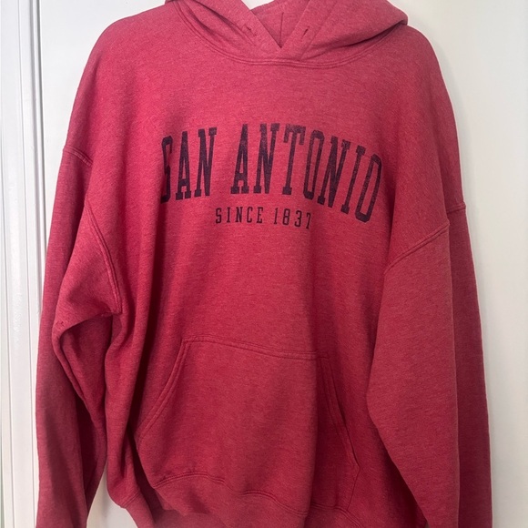 Gildan Sweaters - Gildan Red San Antonio Crewneck Hoodie
